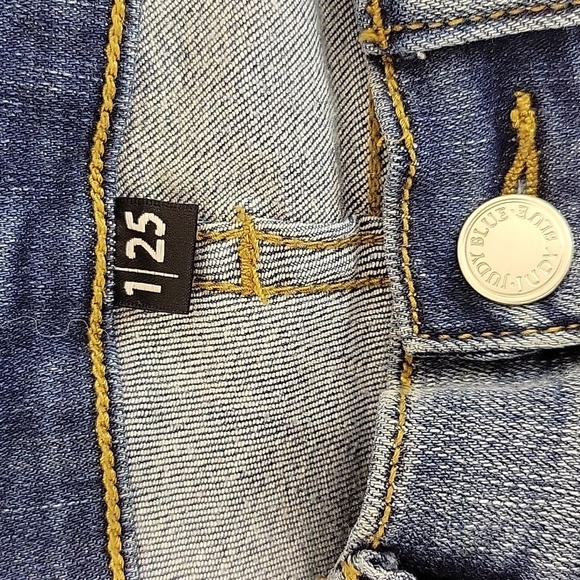 Judy Blue Distressed Blue Jeans with Leopard Details, Womens Sz 1/25 - Picture 5 of 6